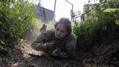 Ukrainische Abgeordnete fordert Wehrpflicht für Frauen zur Stärkung der Gleichberechtigung und Effizienz