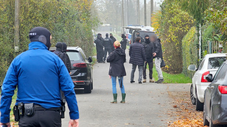 Razzia gegen rechtsextreme Gruppe in Sachsen führt zu mehreren Festnahmen und Schusswechsel