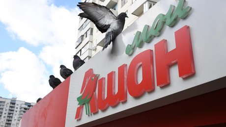 Auchan diskutiert über neue Geschäftsentwicklungen in Russland unter verändertem Markennamen