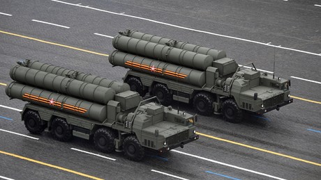 Türkischer Verteidigungsminister verteidigt erneut S-400 Kauf trotz NATO-Kritik