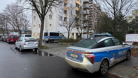 Nächtliche Messerattacke in Berlin-Siemensstadt: Junge Frau schwer verletzt