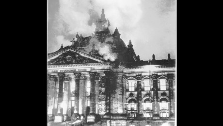 Enthüllt: Der Reichstagsbrand als Wendepunkt zur Diktatur – Eine historische Analyse der Machtübernahme!