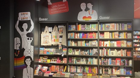 Queere Bücherkisten: Hannovers Kitas erhalten umstrittene Lektüre zur “Vielfalt