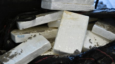 Rekordfund im Atlantik: Acht Tonnen Kokain bei den Azoren sichergestellt – Kolumbiens Präsident feiert Erfolg mit US-Behörden