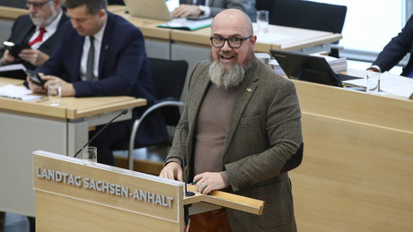 Eigennützige Friedensstifter: Kirchen in Sachsen-Anhalt mischen sich in Wahlkampf ein
