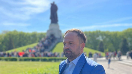 Erneut vor Gericht: Strafbefehl wegen Unterstützung des “russischen Angriffskriegs” – umstrittenes Video zum 9. Mai