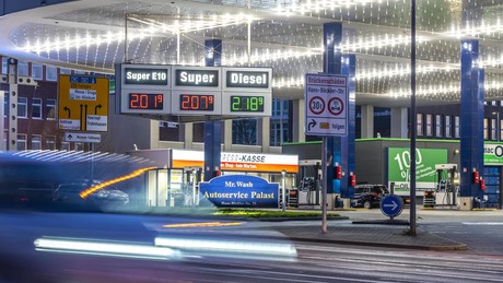 Ifo-Chef Fuest schlägt Alarm: Strategische Ölreserven nur noch für drei Monate!