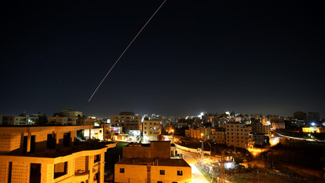 US-Experte schockiert: Iran-Raketen durchbrechen Israels Luftabwehrsysteme