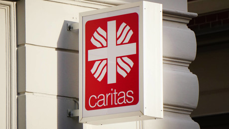 EuGH-Urteil: Kündigung wegen Kirchenaustritt ist rechtswidrig!