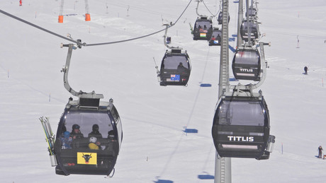 Tödlicher Gondelabsturz am Titlis: Ein Todesopfer bei Bergdrama in der Schweiz