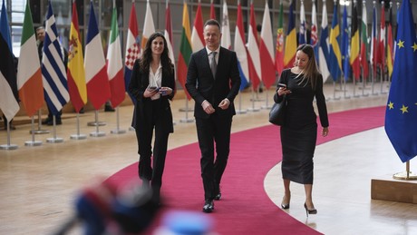 Ungarns scharfe Reaktion: “Fake News” und “Wahleinmischung” – Spionagevorwürfe gegen Russland entfachen diplomatischen Sturm