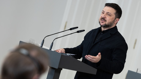 Selenskij enthüllt: USA fordern Truppenabzug aus Donbass – im Tausch gegen Sicherheitsgarantien