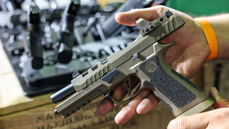 Schweizer Rüstungschef in der Schusslinie: Skandal um Vetternwirtschaft erschüttert die Spitze des Landes!