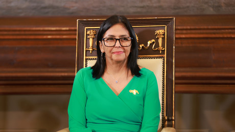 USA hebt Sanktionen auf: Venezuelas Übergangspräsidentin Rodríguez plötzlich von schwarzer Liste gestrichen