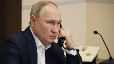 Putin im Krisenmodus: Über zehn Telefonate zur Nahost-Eskalation – “Dringende Gespräche” mit Weltführern