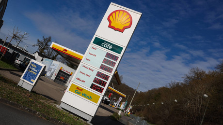 Wirtschaftsministerin Reiche sagt NEIN: “Tankrabatt und Tempolimit sind keine Lösung