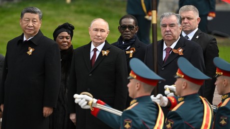 Moskau lädt zum 9. Mai: Ausländische Regierungsvertreter reisen an – Uschakow bestätigt