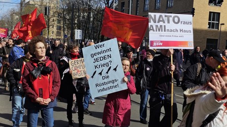 Friedensbewegung in der Krise: Ostermarsch in Berlin verhallt ungehört