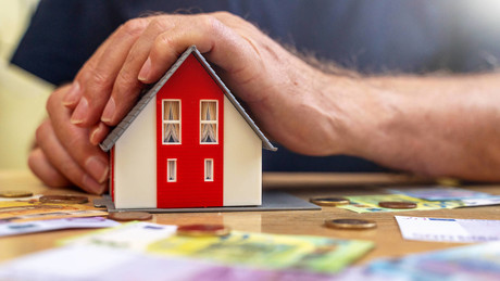 Wohnungsnot in Deutschland: “Die Mieten explodieren – und keiner schützt uns!