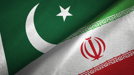 Pakistan rettete Iran: Aus Mitleid oder Gier?
