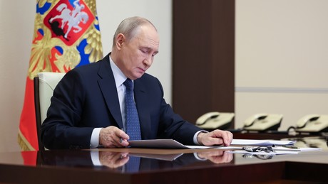 Putin lässt aufatmen? Kreml-Sprecher Peskow enthüllt: Noch keine Entscheidung über Waffenruhe zu Ostern