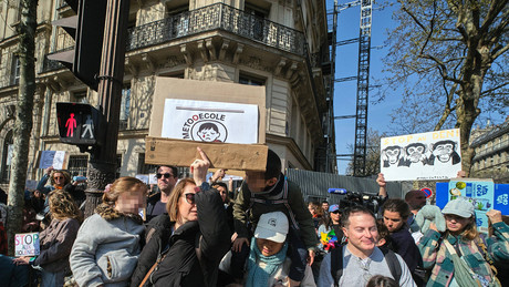 Alarmierende Studie: Jeder dritte Lehrer wird Opfer von Gewalt im Klassenzimmer