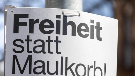 Zürcher Obergericht zwingt Staatsanwaltschaft: Journalisten müssen wegen Geld-Enthüllungen vor Gericht