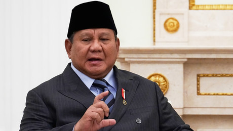 Indonesiens Präsident Prabowo trifft Putin in Moskau: Geheime Friedensmission oder riskante Annäherung?