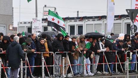 Umfrage-Ergebnis schockiert: Deutsche Mehrheit will Syrer zurück in die Heimat schicken!