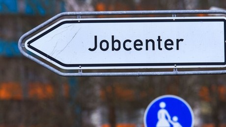 Jobcenter schlagen Alarm: Sanktionen explodieren – oft nur wegen verpasster Termine!