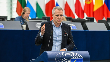 AfD-Skandal: Bystron fordert Untersuchungsausschuss – “EU wollte Ungarn-Wahl beeinflussen!