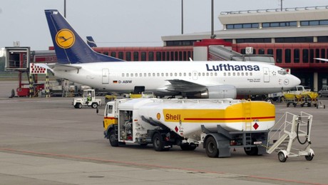 Alarmierende Vorhersage: Europas Kerosin-Vorräte reichen nur noch für 6 Wochen!