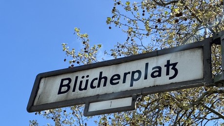 Berliner Geschichte lebt! Blücherplatz wird zu Eva-Mamlok-Platz umbenannt