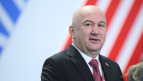 Serbien trotzt dem Westen: “Wir werden NIEMALS Sanktionen gegen Russland verhängen” – Minister stellt klar