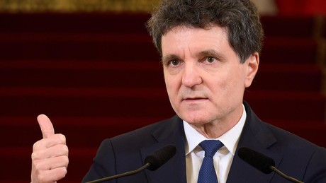 Lebenslänglich für Femizid: Rumänischer Mörder nie wieder frei!