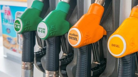 Spritpreis-Schock: Autofahrer zahlen drauf – 12-Uhr-Regel gescheitert!