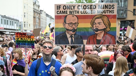Skandal! Klöckner verweigert Regenbogenflagge auf dem Reichstag – CSD muss ohne Symbol auskommen