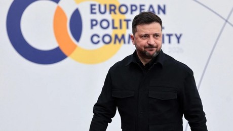 Selenskij gibt Paschinjan die entscheidende Lektion: So zerschlägt man die Russland-Bindung!