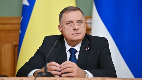 Dodik: Ohne Russlands Souveränität steht die Welt am Abgrund!