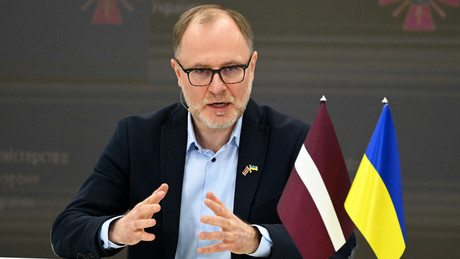 Nach Drohnenabsturz: Scharfer Eklat zwischen Ex-Minister und Premier in Lettland