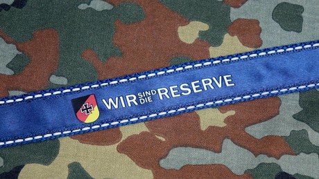 Arbeitgeber im Kriegsmodus: Hitziger Protest gegen den massiven Einsatz von Reservisten