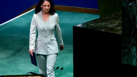Baerbocks bittere Bilanz: “Manche gar keine Demokratien” – So endet ihr Jahr in New York