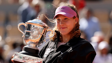 Mirra Andrejewa schockiert die Tenniswelt! 19-jährige Russin triumphiert sensationell bei den French Open 2026