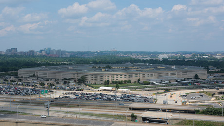 Schock-Alarm im Pentagon! Evakuierung wegen angeblicher Giftstoff-Wolke – Entwarnung nach Chaos
