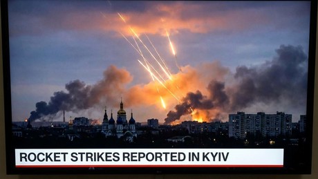 Russische Angriffe auf Ukraine eskalieren – Selenskyjs Trumpf-Karten schwinden dramatisch