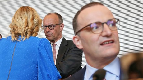 Masken-Millionen fließen ins Leere – Deutschlands teurer Fehler