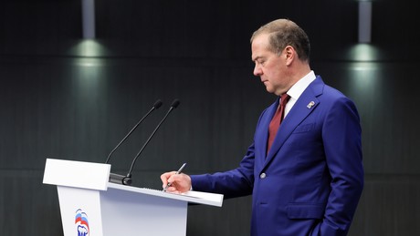 Medwedew droht: Kiews „Terror“ hebt alle Kriegsregeln auf – Eskalation unvermeidbar?