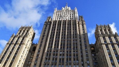 Europa rüstet zum Krieg: Moskau warnt vor neuem militärischen Konflikt mit Russland