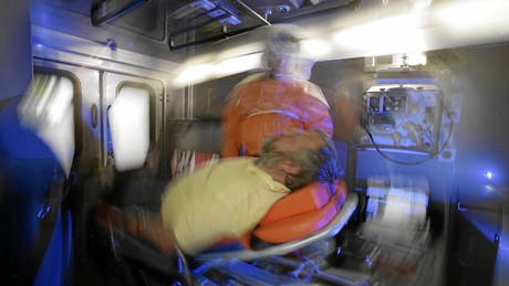 Schock in Frankreich: Tödliches Ebola-Virus erreicht Europa – Erster Fall bestätigt!