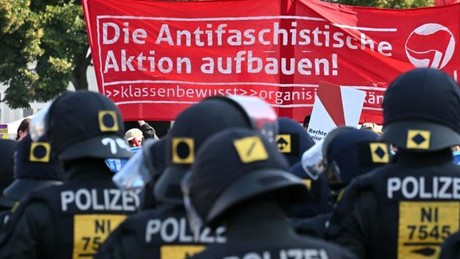 Antifa droht mit Sturm auf Landtag – Szenario des Chaos nach AfD-Wahlsieg!